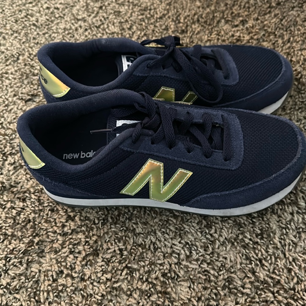 new balance sneakers, size 7